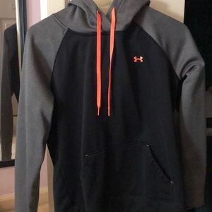 Women’s under armour sweatshirt
